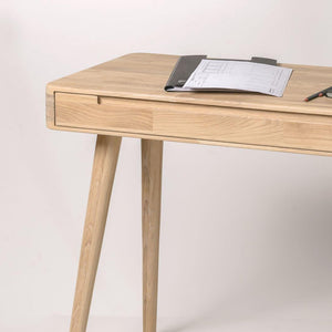 NordicStory Bureau Escandi 110 x 43 x 75 cm. massief hout Scandinavische eik 
