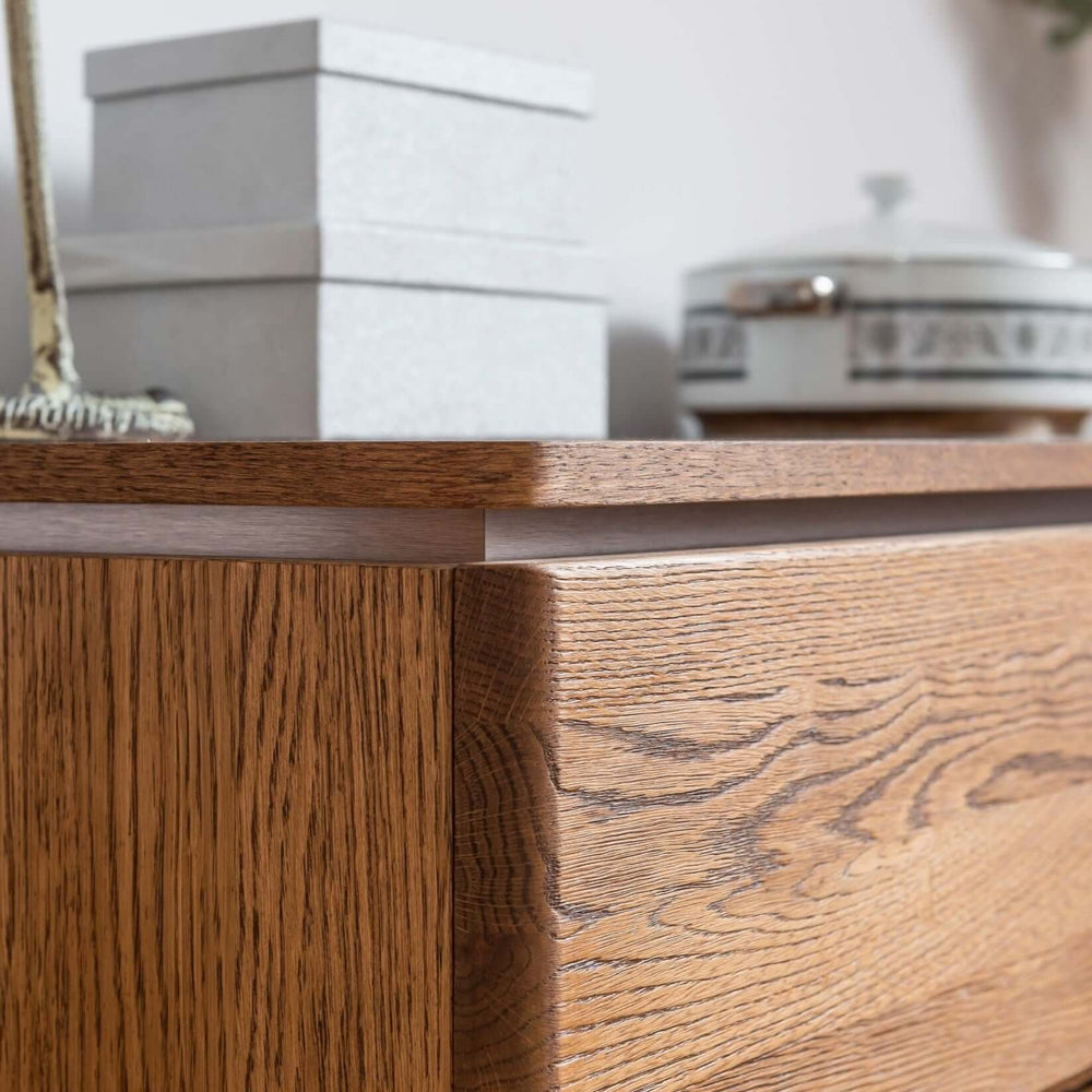 LoftStory Ladekast of TV-meubel in eiken Montenegro 26 180 x 42 x 59 cm.