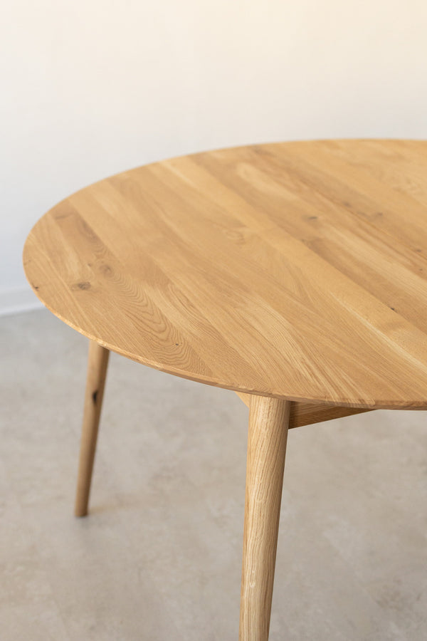 NordicStory Uitschuifbare eettafel in massief eiken Escandi 4 120-155 x 120 x 75 cm.