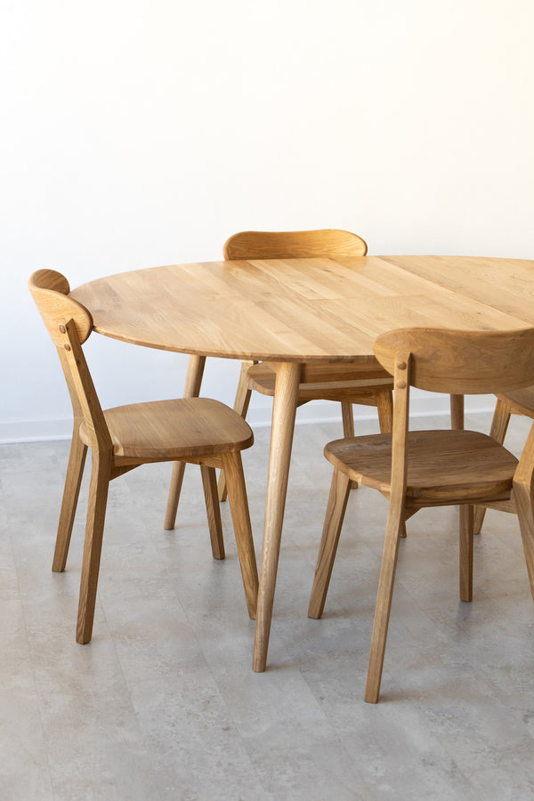 NordicStory Uitschuifbare eettafel in massief eiken Escandi 4 120-155 x 120 x 75 cm.