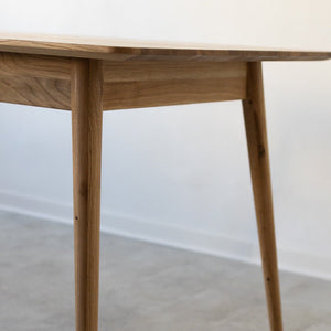  NordicStory Rechthoekige eettafel van massief eikenhout 