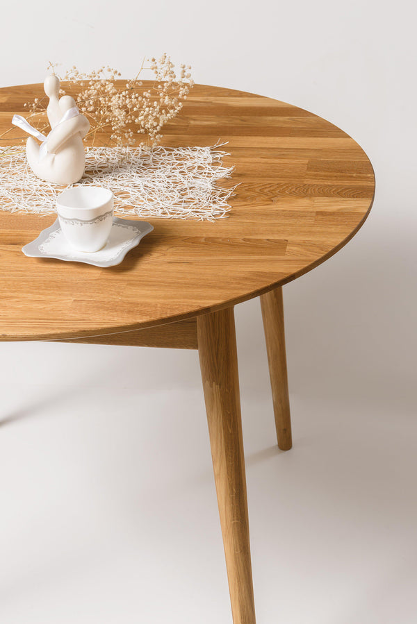 NordicStory Ronde eettafel in massief eikenhout 