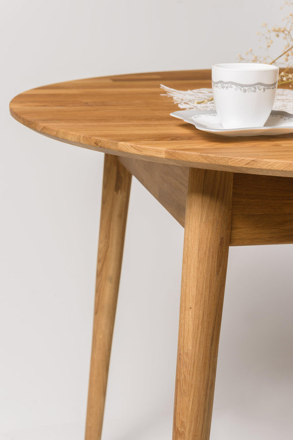 NordicStory Ronde eettafel in massief eikenhout 